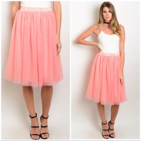 Laura’s Boutique Dresses & Skirts - Pink Tulle Lined Elastic Waist Party Midi Skirt L